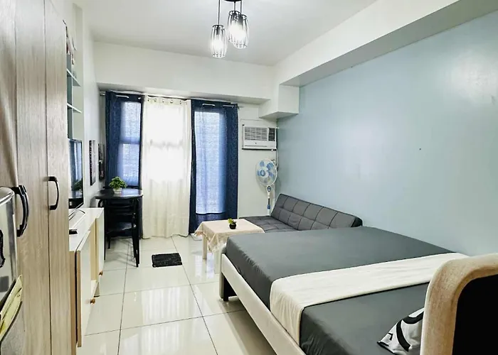 09t2 Chic Corners, W Balcony, Horizons 101 *