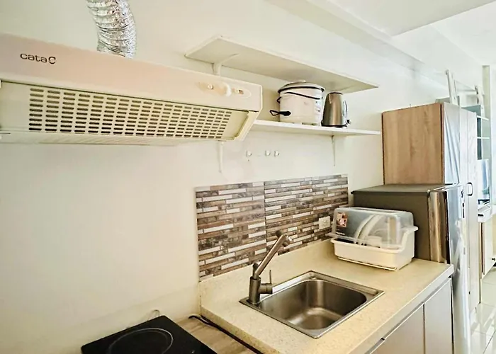 09t2 Chic Corners, W Balcony, Horizons 101 * Cebu